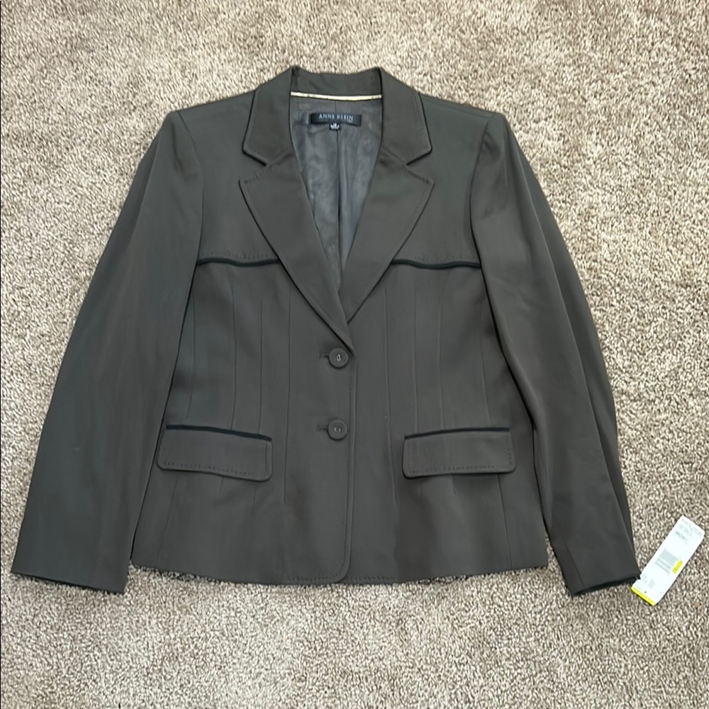 Anne Klein Green and Gray Blazer with Notched Lapel and Structured Shoulders